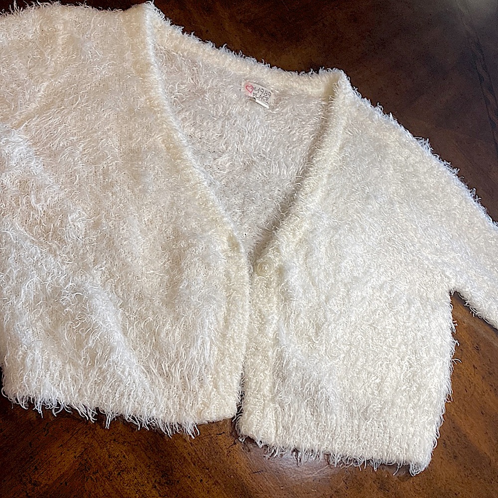 1989 place fuzzy white jacket. Youth large 10-12